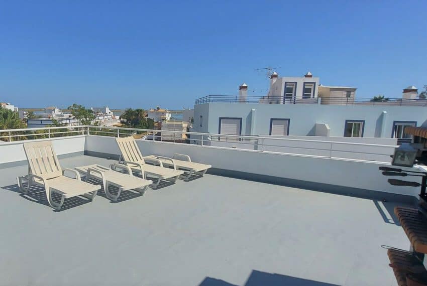 T2 top floor apartment Santa Luzia Tavira East Algarve beach golf pool (14)