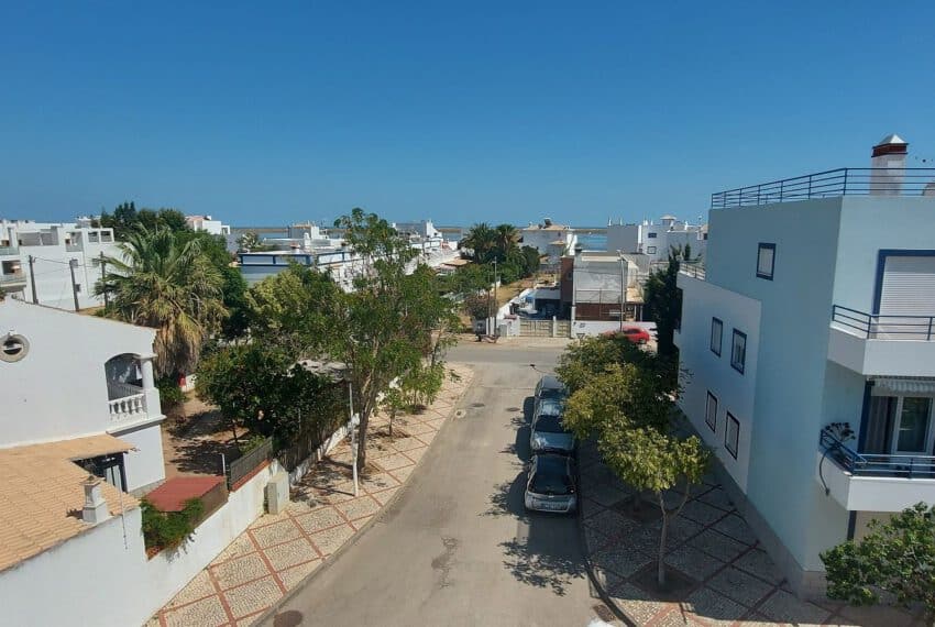 T2 top floor apartment Santa Luzia Tavira East Algarve beach golf pool (16)