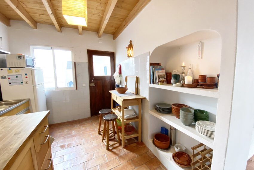 1bedroom renovated townhouse center Tavira East Algarve golf beach  (24)