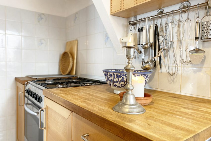 1bedroom renovated townhouse center Tavira East Algarve golf beach  (7)