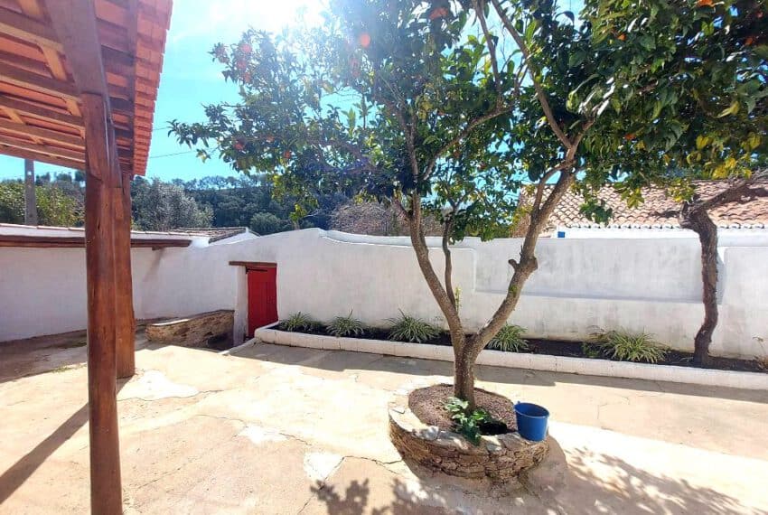 Aldeia de Amoreiras 3 bedroom townhouse, courtyard Alentejo (11)