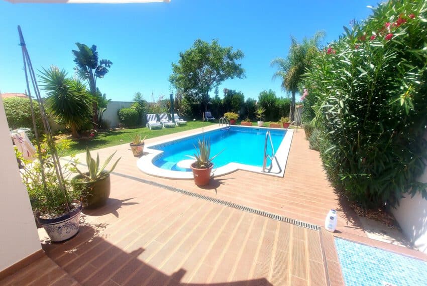 5 bedroom villa pool Altura beach Algarve golf (2)